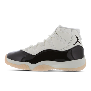 Jordan 11 Retro Sail-Velvet Brown-Atmosphere