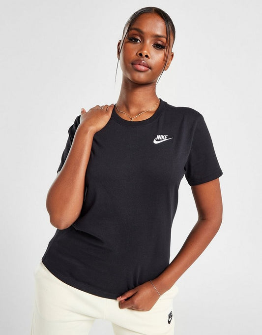 Nike Club Sportswear T-Shirt