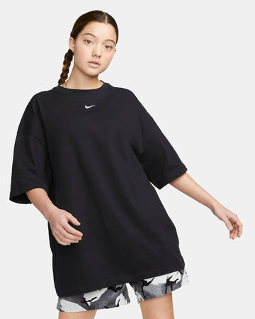 Nike Sportswear Essential Oversized T-shirt for women - Black/White